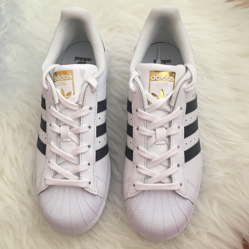 Adidas Superstar Sneakers - Picture 2 of 5